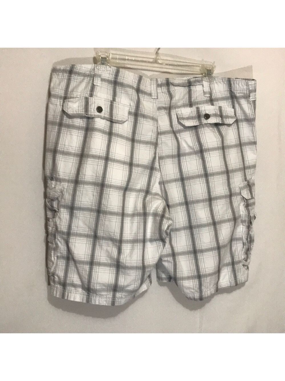 Lee Dungarees Men's Plaid Cargo Shorts in White and Gray 48 - Picture 4 of 10